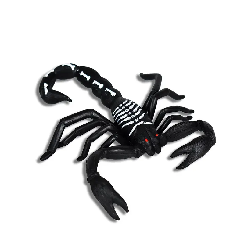 Alacrán Decorativo De Plástico Color Negro 2