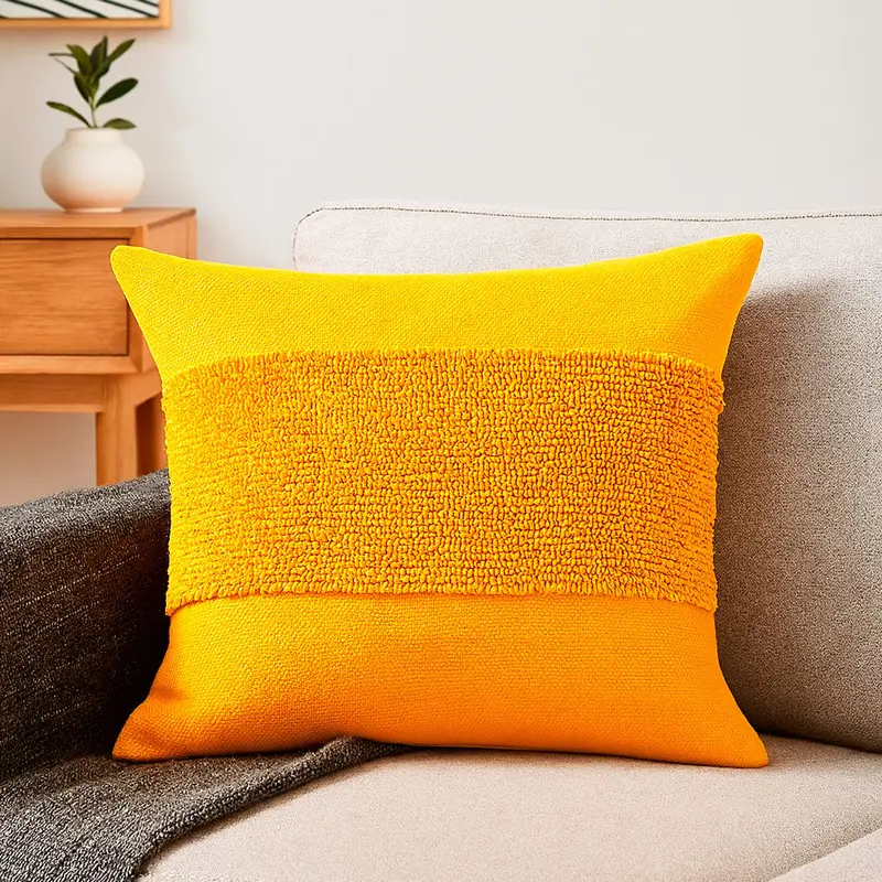 Almohada Cuadrada Moderna Color Amarillo, Threshold 1