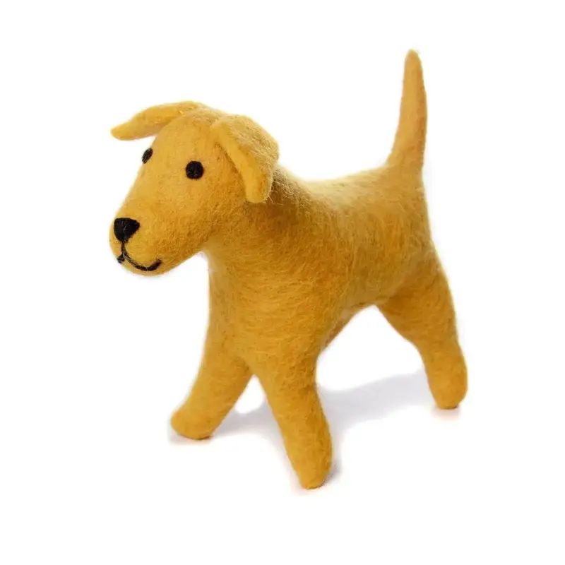 Amica Felt Golden Labrador Toy Yellow 15Cm 1