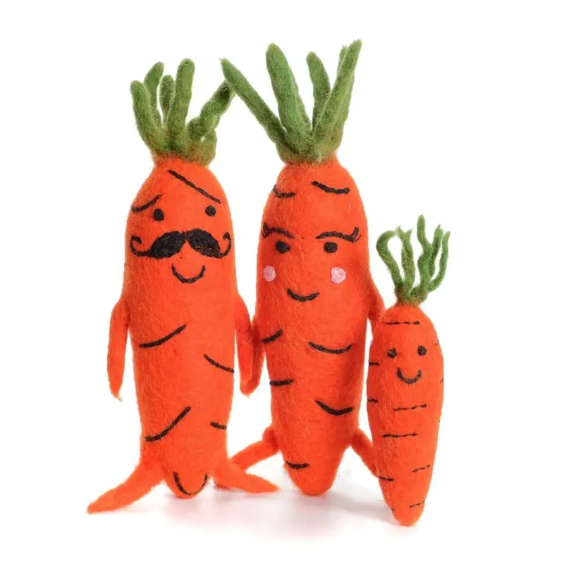 Amica Felt Mr & Mrs Carrot Toy 22Cm 1