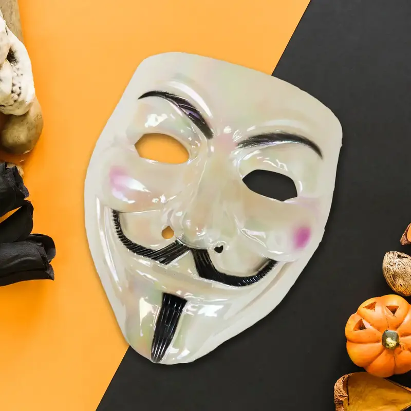 Anonymous, Máscara De Plástico 2
