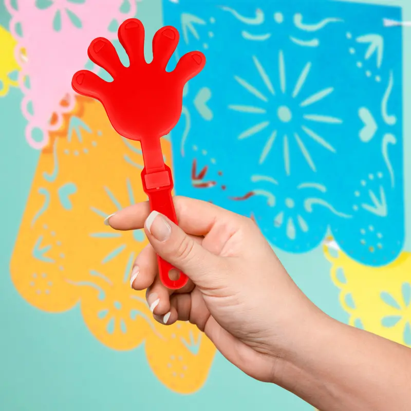 Aplaudidores En Forma De Mano Color Rojo Para Fiestas Patrias 1
