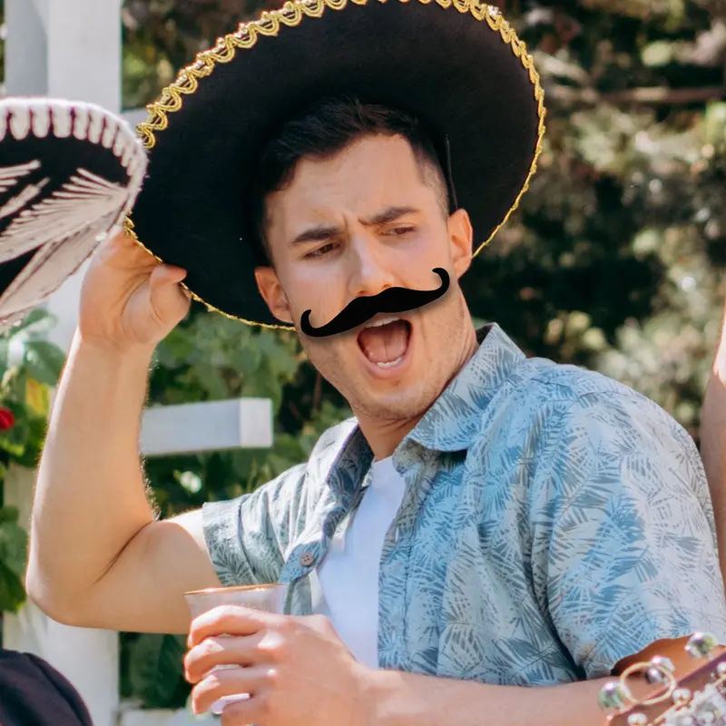 Bigotes Patrios, 3 Pzas. 1