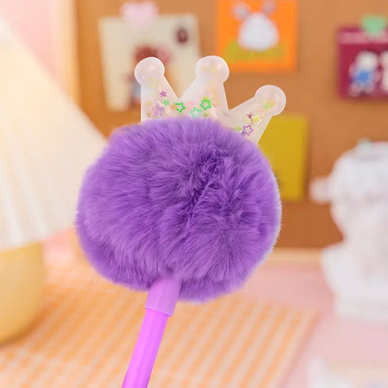 Bolígrafo De Peluche Con Coronita Morada 2