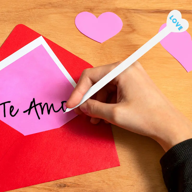 Bolígrafos Con Diseño De Corazón "Love" 2