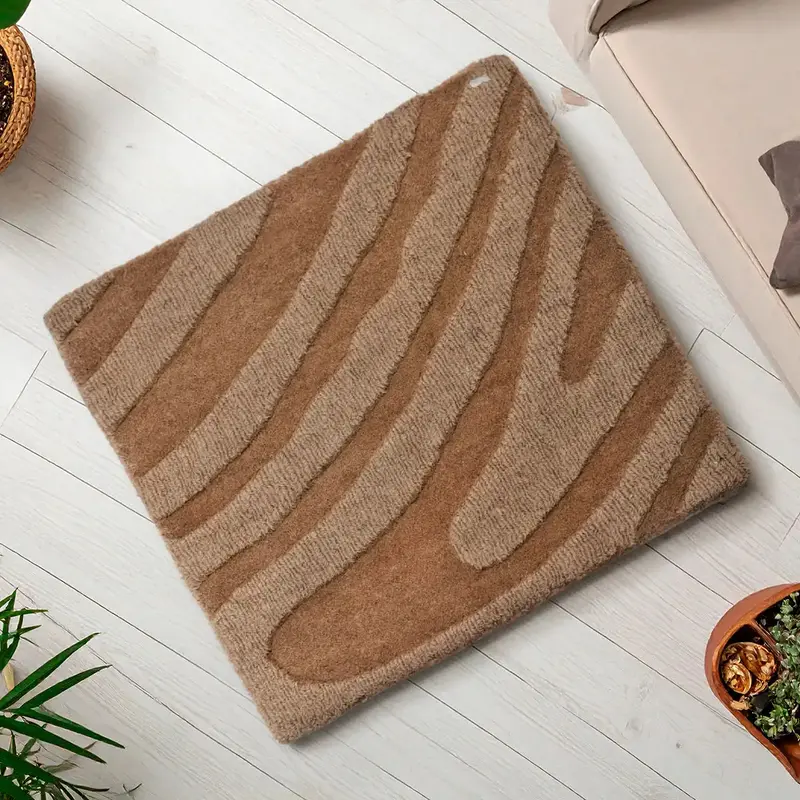 Brinaya, Tapete Cuadrado 1