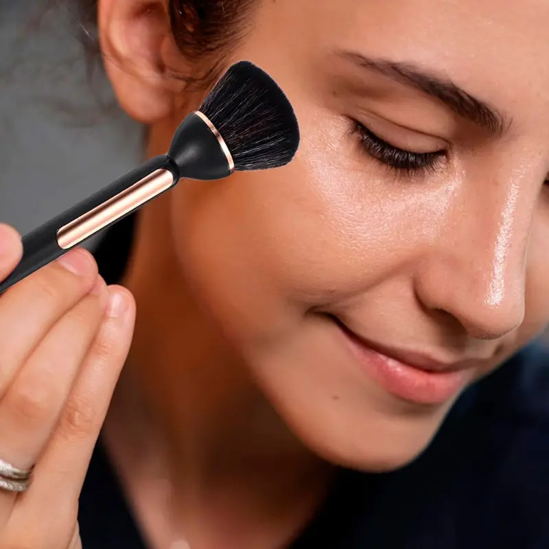 Brocha De Maquillaje Para Rubor Y Polvos Sueltos, Color Negro 2