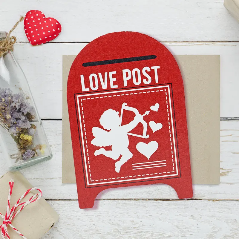 Buzón Mdf Con Diseño Cupido "Love Post" Color Rojo 2