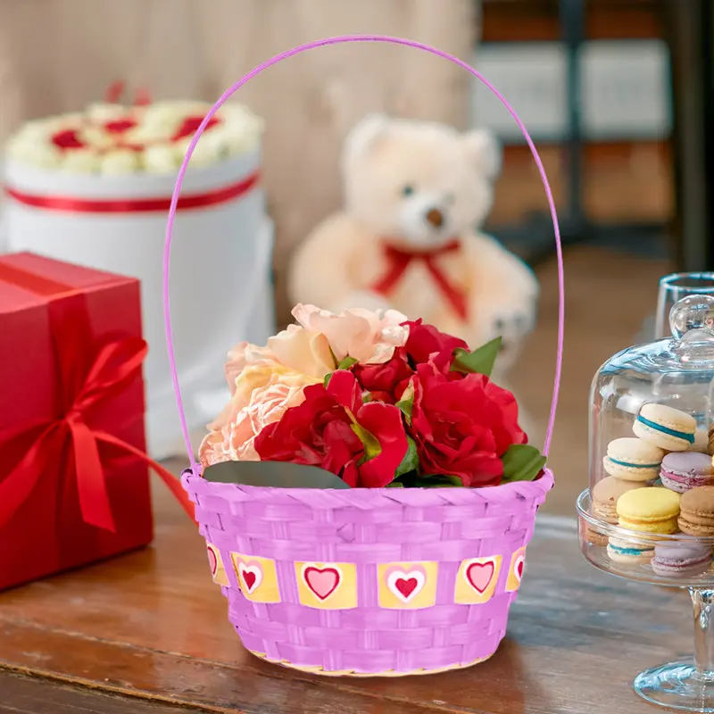 Canasta Decorativa Corazones Para San Valentín, Color Lila 1