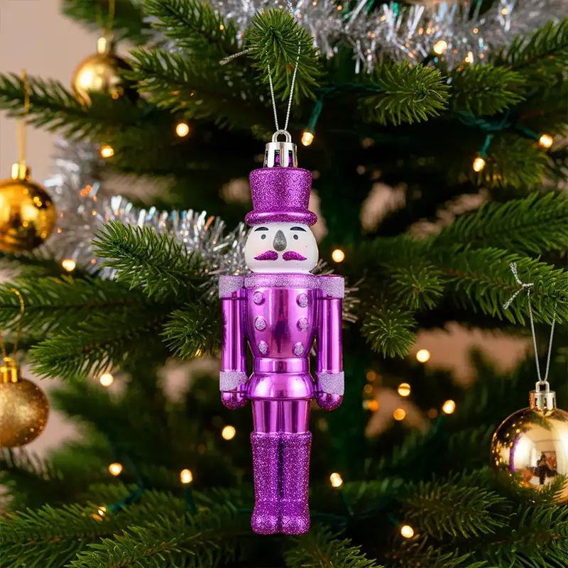Cascanueces Navideño, Color Morado 1