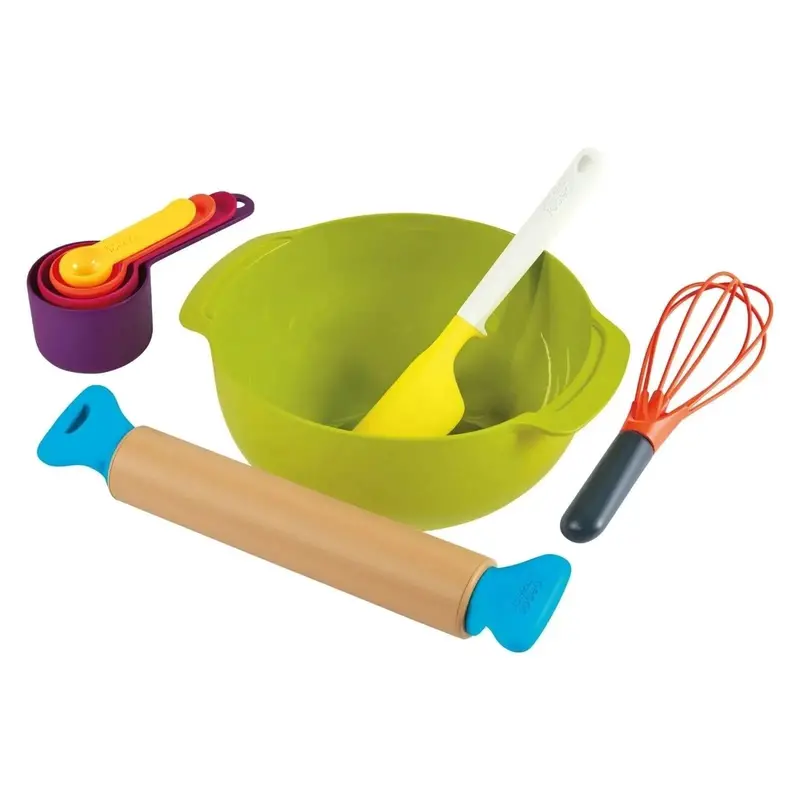 Casdon Joseph Joseph Toy Baking Set 1
