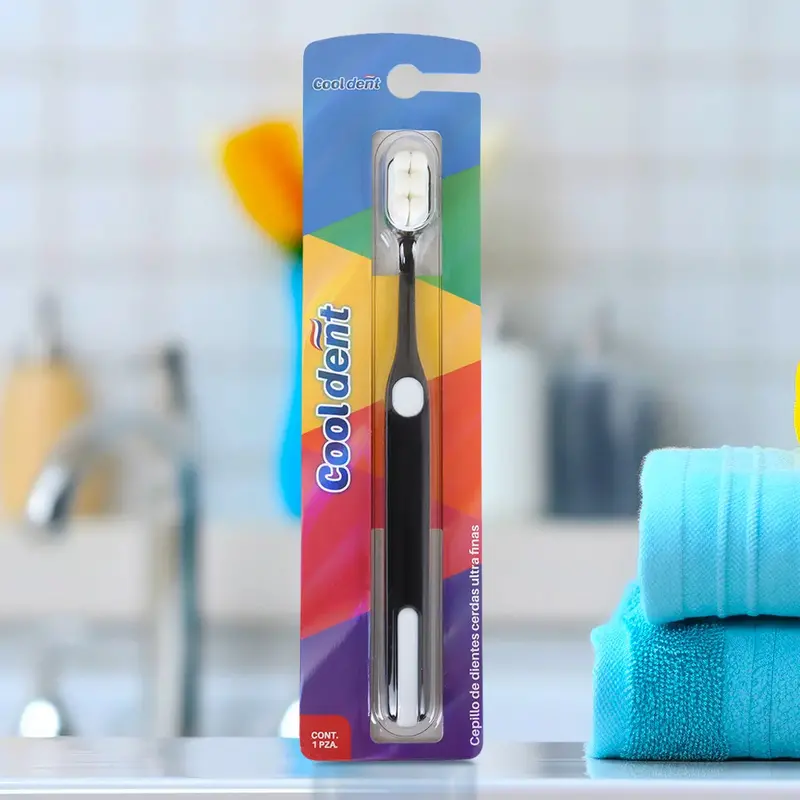 Cepillo Dental, Cerdas Ultra Finas, Color Negro 1