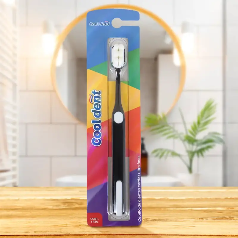 Cepillo Dental, Cerdas Ultra Finas, Color Negro 2