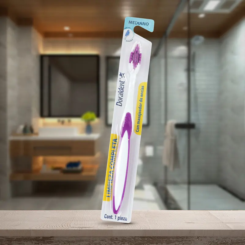 Cepillo Dental Con Masajeador De Encías, Color Guinda 1