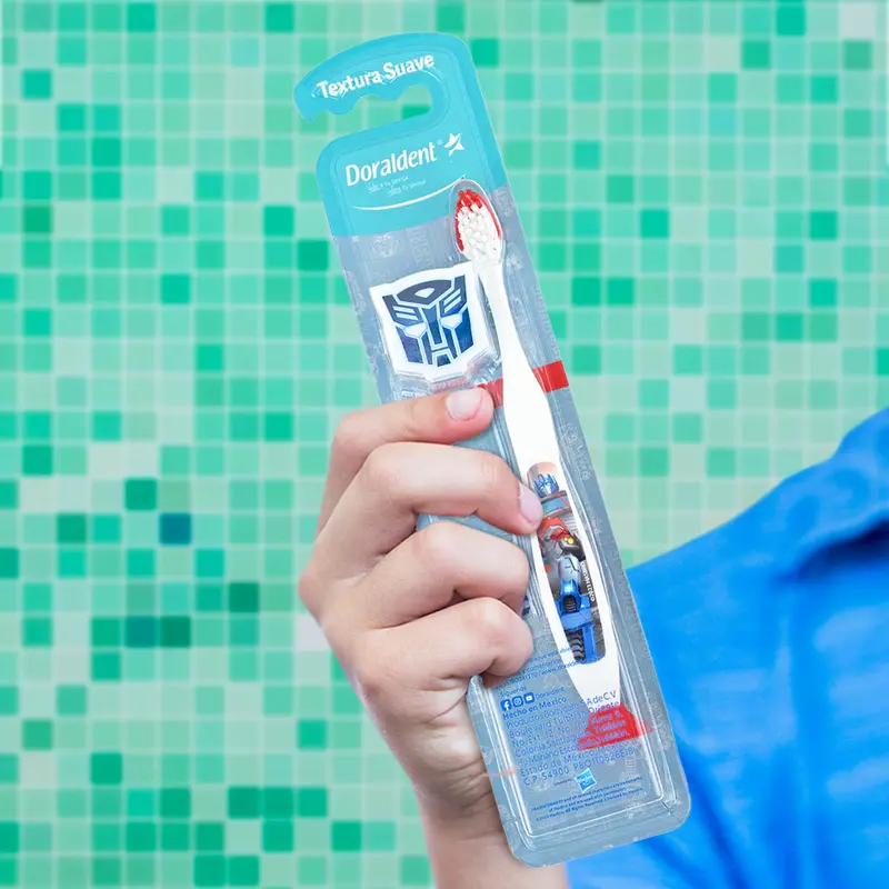 Cepillo Dental Doraldent Infantil Transformers, Color Rojo 2