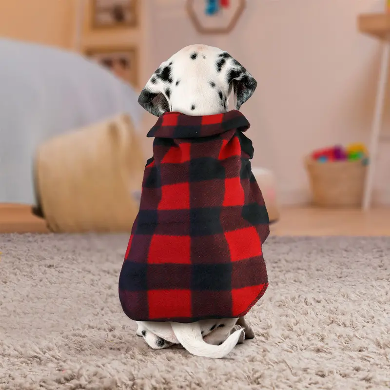 Chaleco De Forro Polar Color Negro Con Rojo Para Perro 1