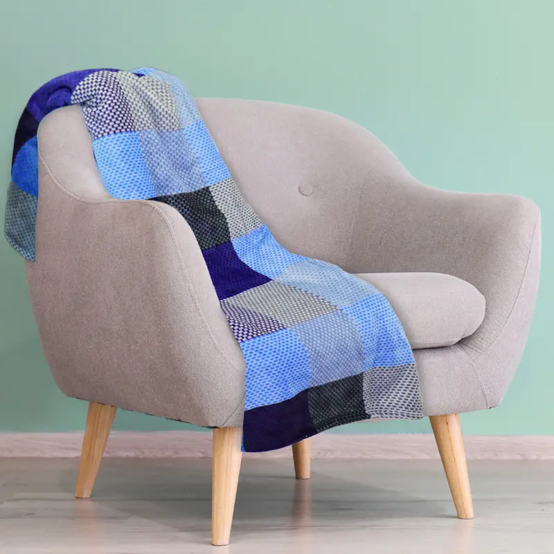 Cobija Afelpada Color Azul Con Gris, 179X148cm 2