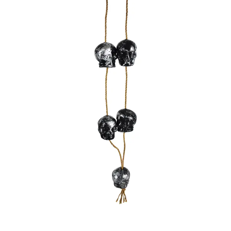 Colgante Decorativo De Calaveras Plateadas 1