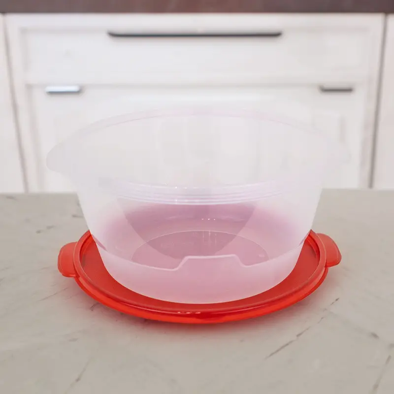 Contenedor De Plã¡Stico Redondo Color Rojo 3.7 Lt. 2