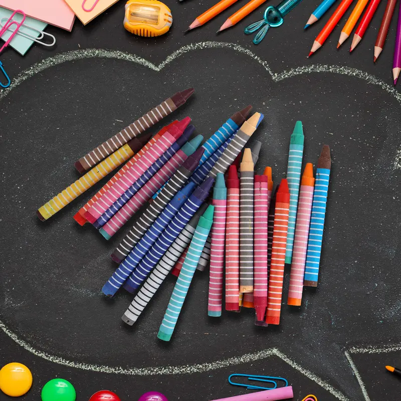 Cubeta Con Crayones De Colores, 70 Piezas 1
