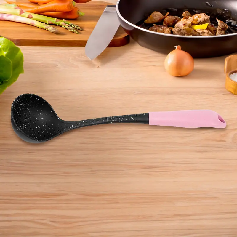 Cucharón, Inkanto, Color Negro Con Mango Rosa 1