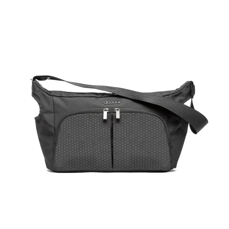 Doona Essential Bag In Nitro Black 1