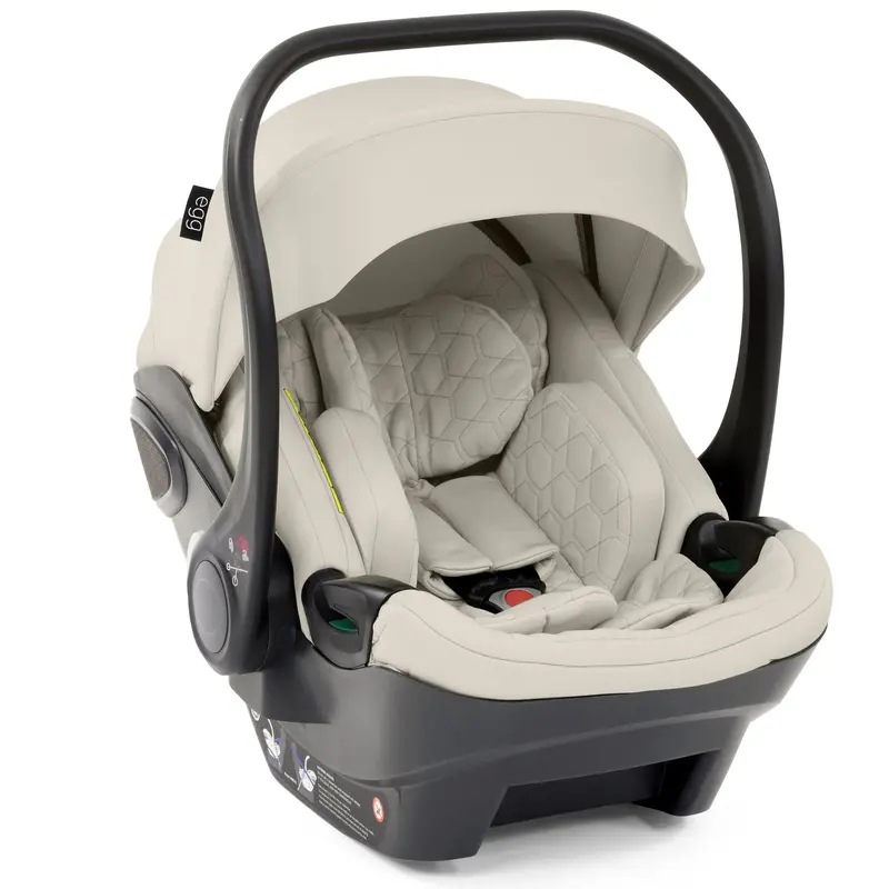 Egg Shell I-Size Car Seat In Cashmere 1