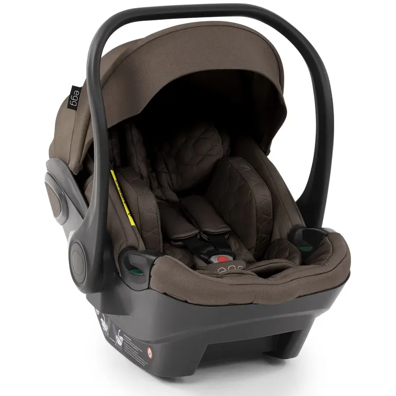Egg Shell I-Size Car Seat In Chocolate Velvet 1