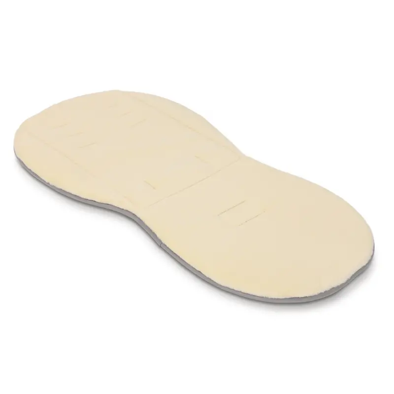 Egg2 Luxury Fleece Seat Liner Cream 1