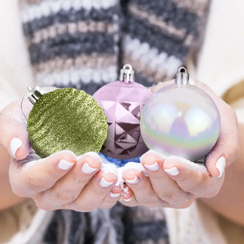 Esferas Navideñas Color Rosa, Blanco Y Verde, 5 Pzas 1