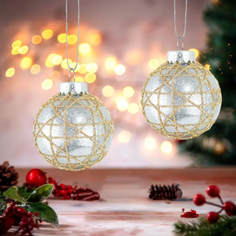 Esferas Navideñas Plata Con Diseño En Glitter, 2 Pzas 1