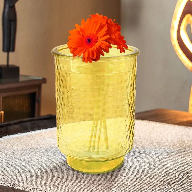 Florero Cilíndrico De Cristal Color Amarillo, 10X15cm 1