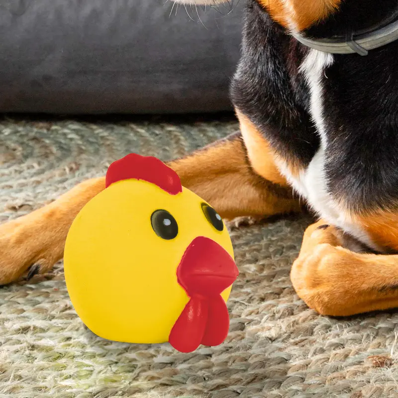 Juguete En Forma De Gallina Color Amarillo Para Mascota 2