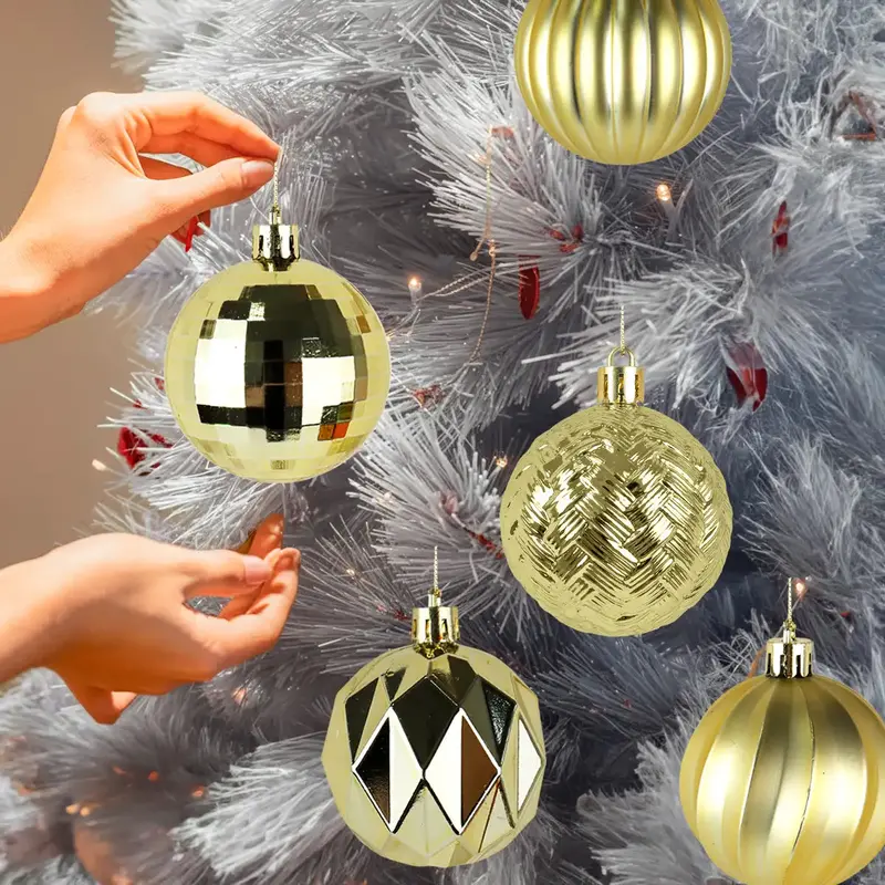 Kit De 30 Esferas Navideñas, Color Oro 1