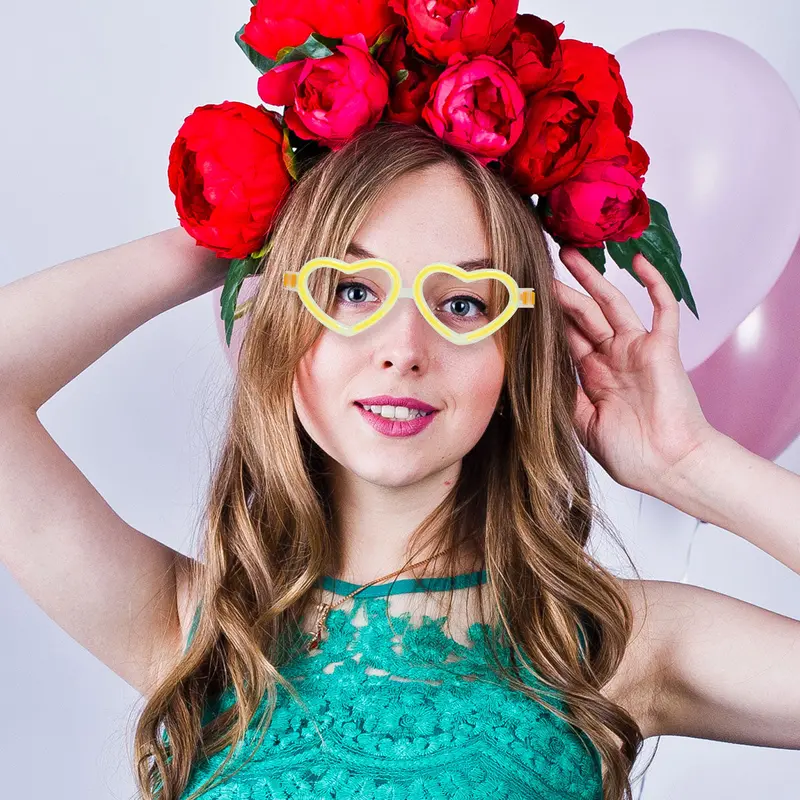 Lentes En Forma De Corazón Amarillo Neón 1