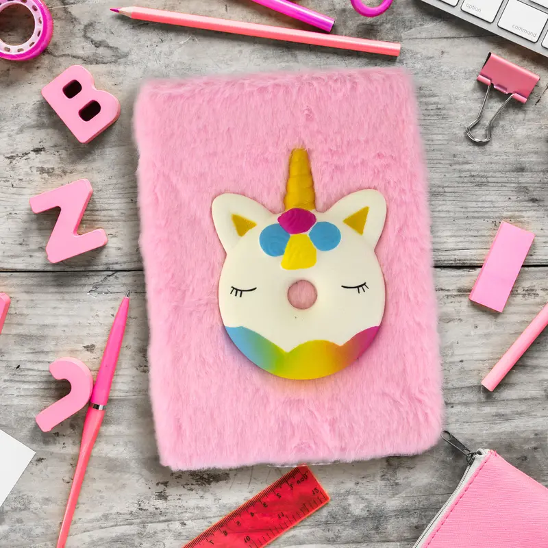 Libreta Peluche Unicornio Dona Con Squishies 80H 1