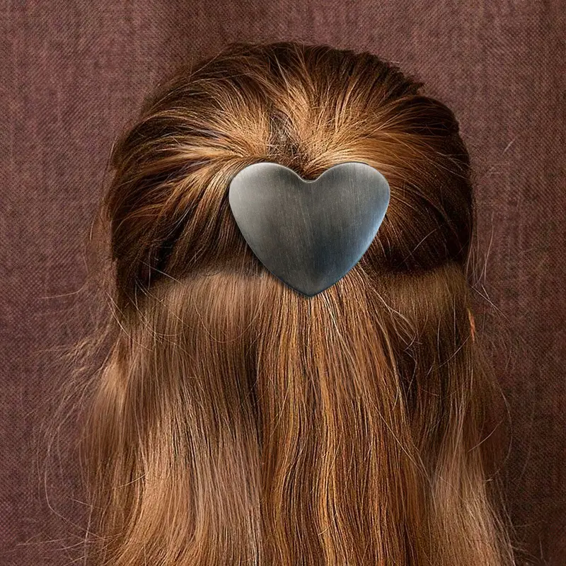 Liga Para El Cabello Con Corazón De Metal 1