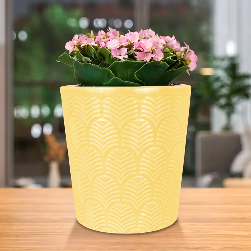 Maceta Con Diseño Textura, Cerámica, Color Amarillo 1