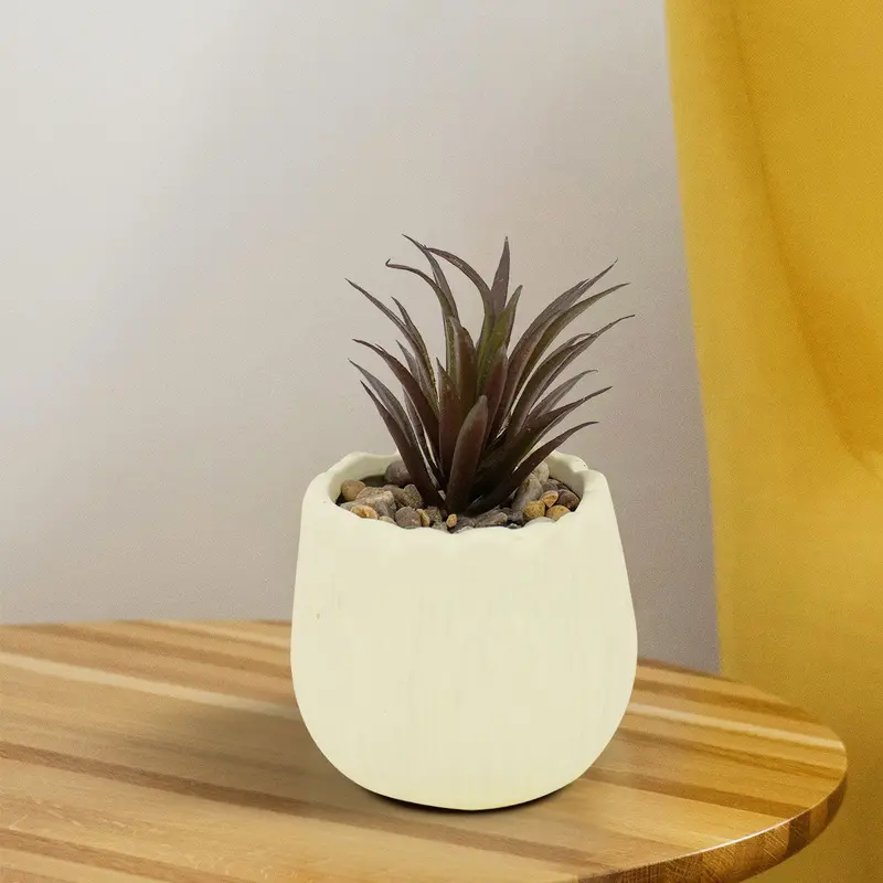 Maceta Con Planta Artificial Color Beige 1