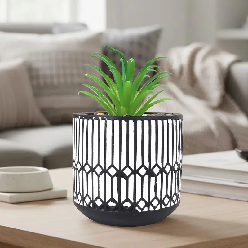 Maceta Con Planta Artificial, Diseño Azulejo, Color Negro 1