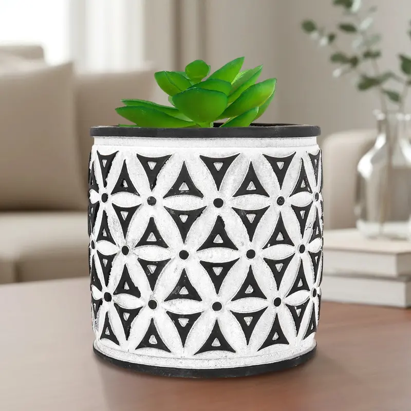 Maceta Con Planta Artificial, Diseño Cilindro Con Patrón, Color Negro 1
