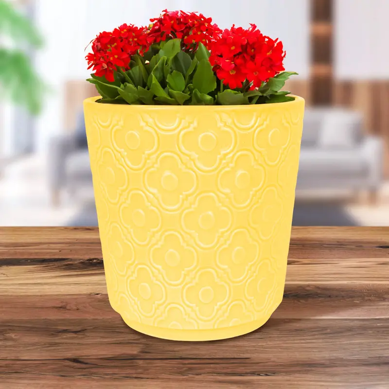 Maceta Con Textura Flor, Cerámica, Color Amarillo 1