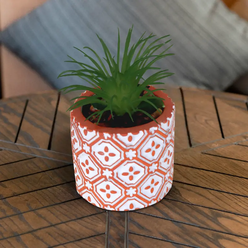 Maceta De Yeso Color Naranja Con Planta Artificial 2