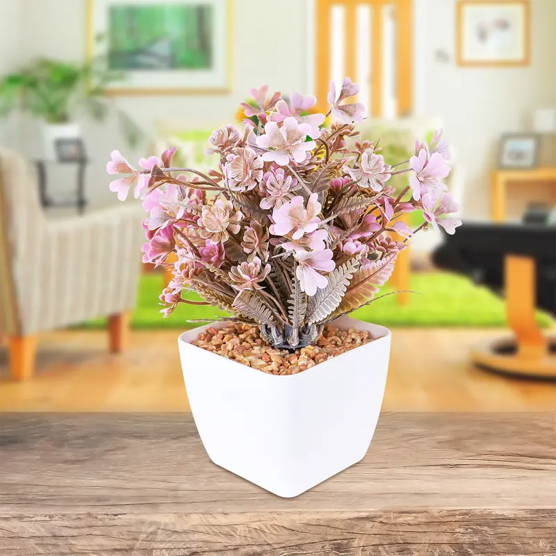 Maceta Decorativa Con Planta Artificial, Color Lila 2