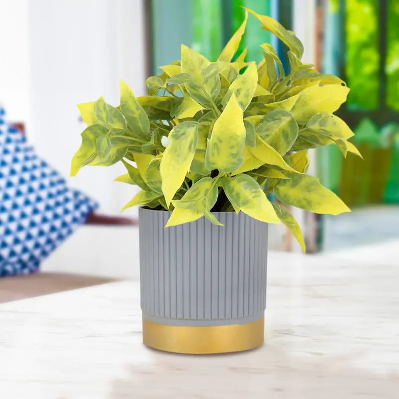 Maceta Gris Con Planta Artificial Color Amarillo 1