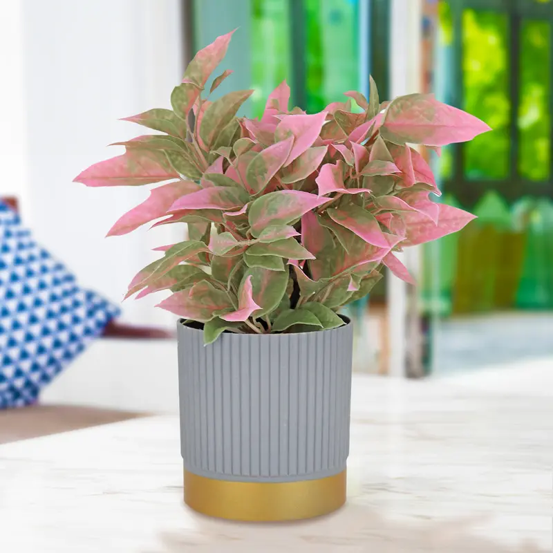 Maceta Gris Con Planta Artificial Color Rosa 1