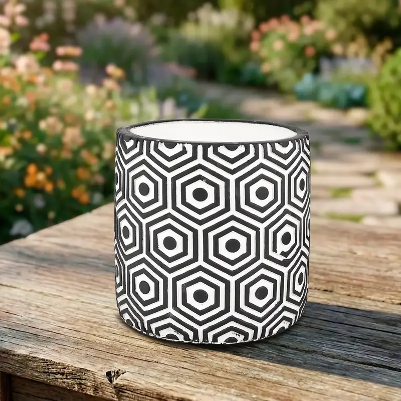 Maceta Textura Hexagonal, Color Negro 2