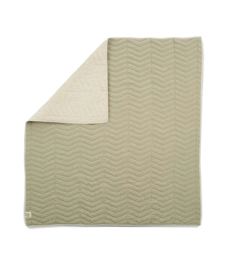 Mamas & Papas Welcome To The World Cot Bed Quilt In Born To Be Wild 1