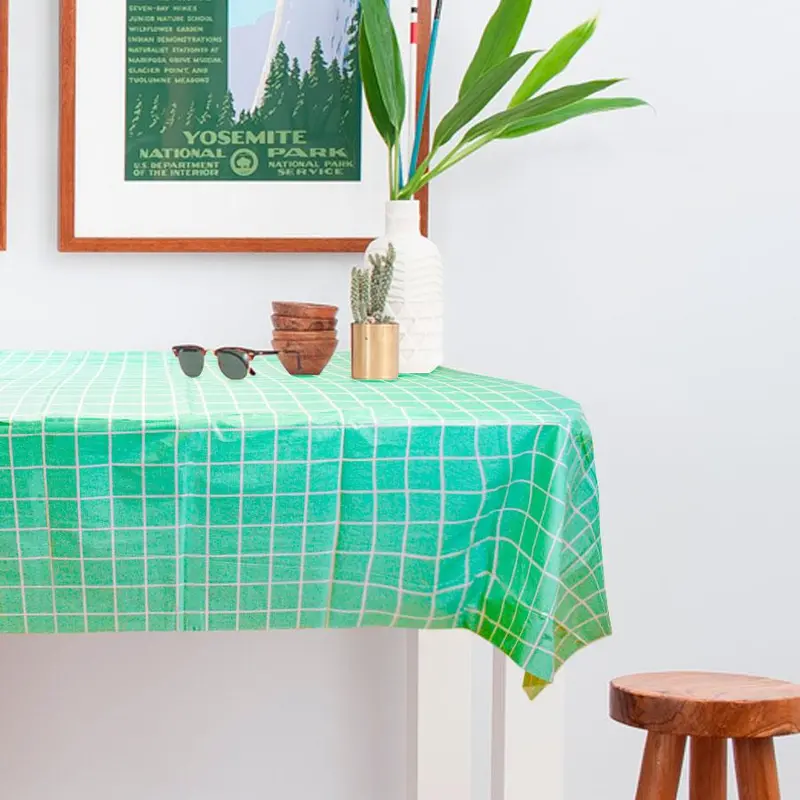 Mantel Completo Con Estampado De Cuadros 1