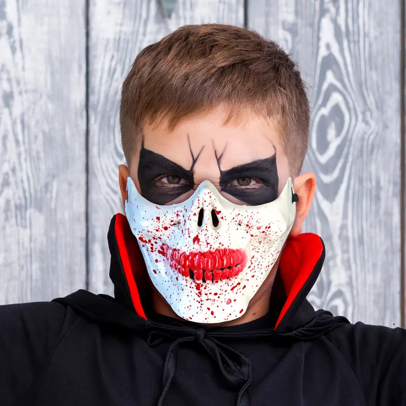 Máscara Color Blanco Con Rojo De Medio Rostro Para Halloween 1